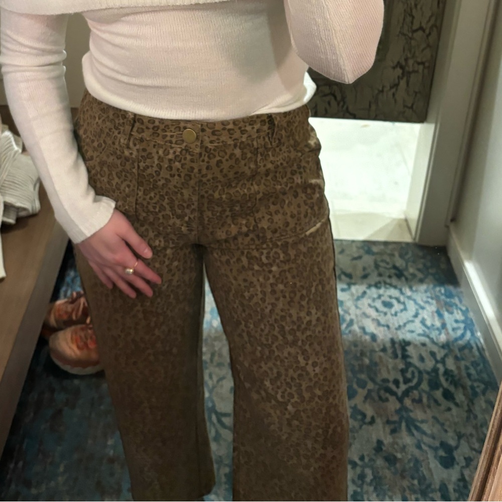 LEOPARD JEANS size L but fit like a M